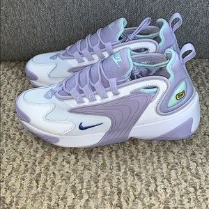nike lilac zoom 2k